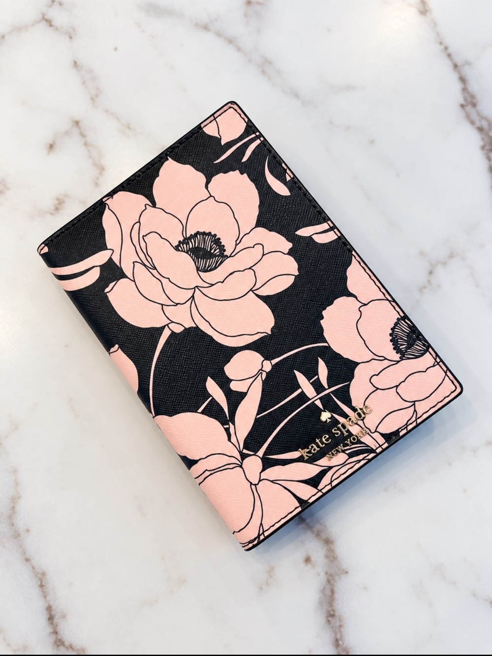 KATE SPADE Pink & Black Laurel Way Gardenia Passport Cover Holder
